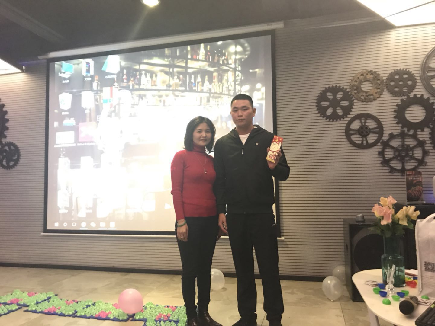 “感谢有你 凝聚嘉彰 共创辉煌”—— 2018年康力佳迎新年会